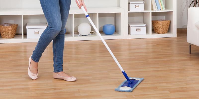 limpiar los suelos laminados