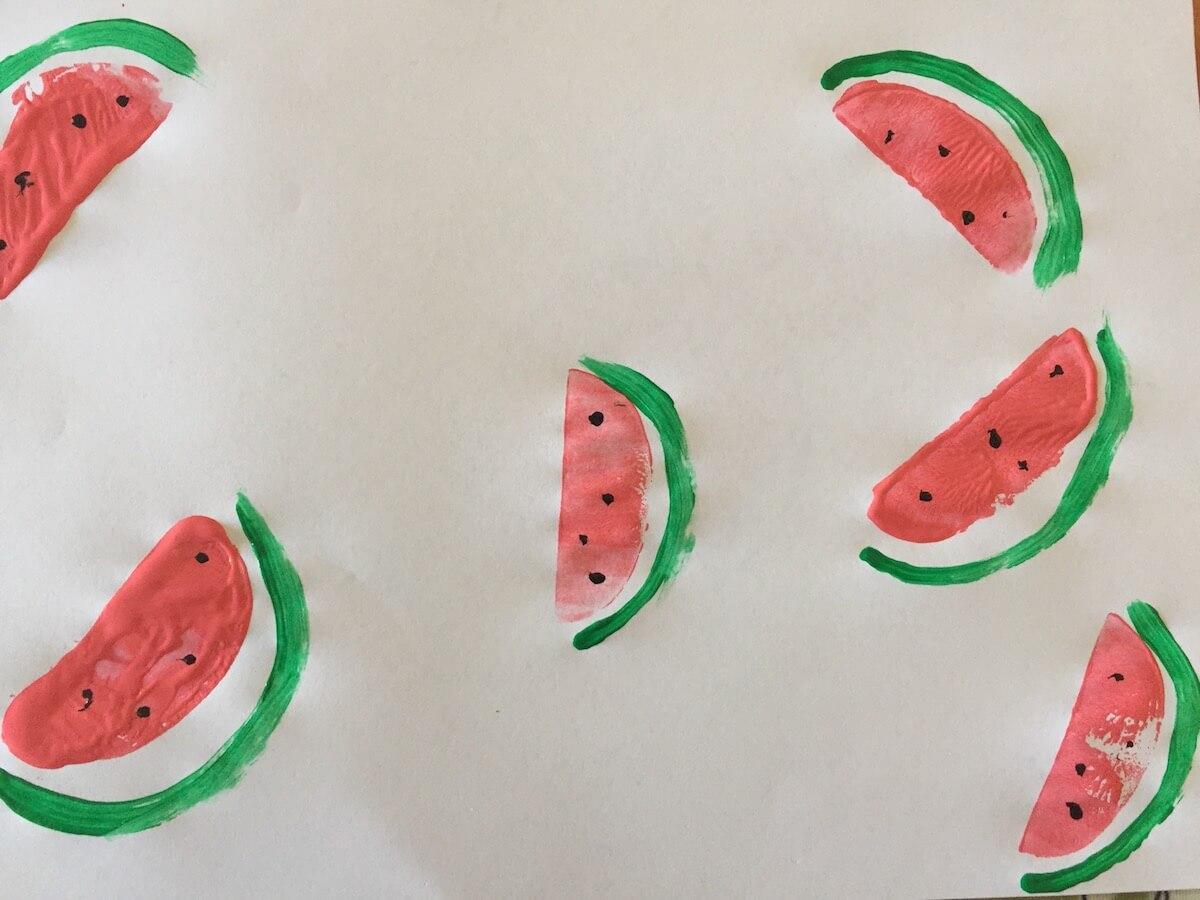 divertidas sandías con sellos de patata