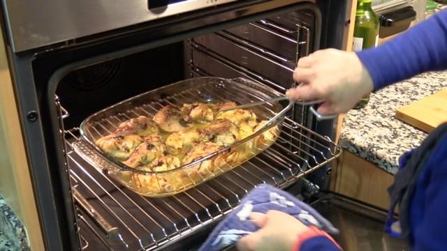 Ponemos el pollo al horno