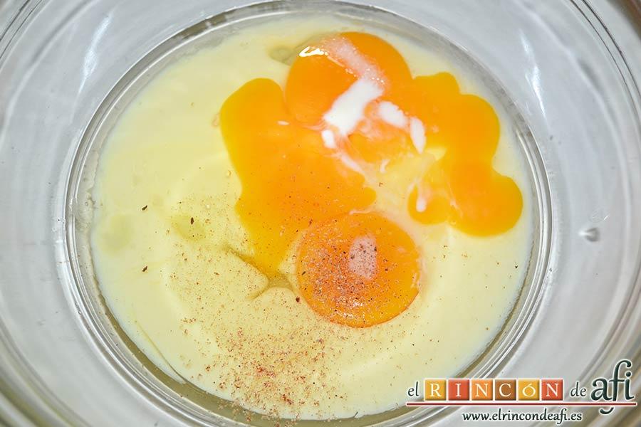 Quiche de lacón y queso, añadir una pizca de sal y una pizca de nuez moscada