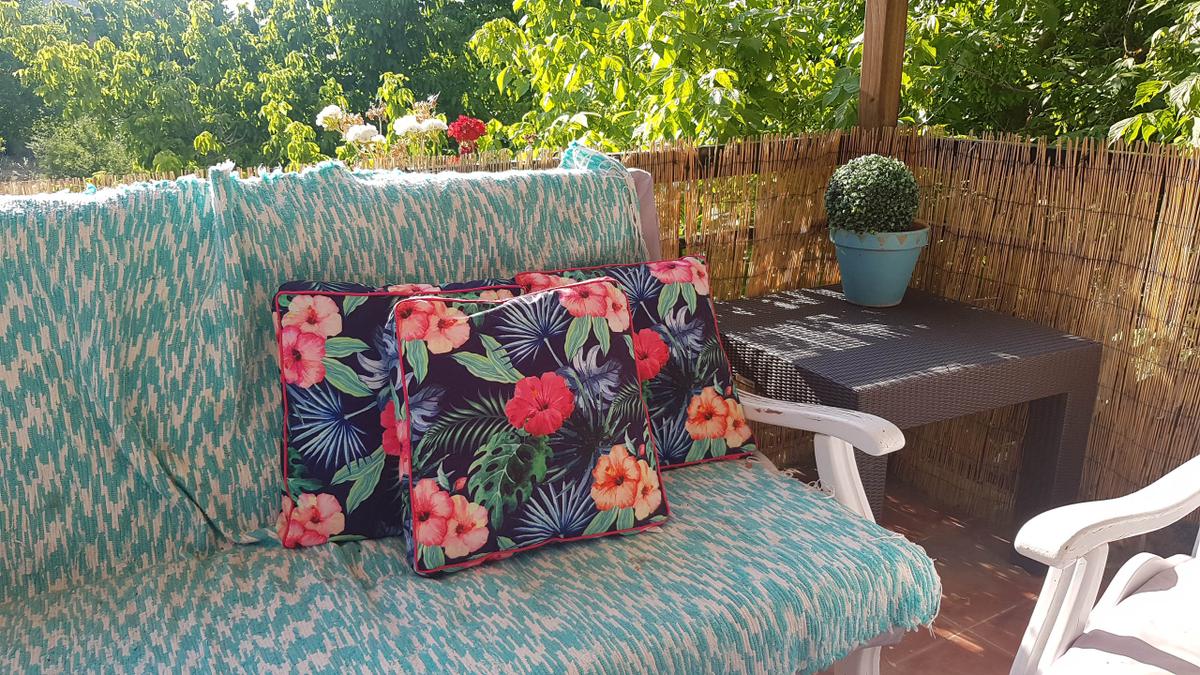 Balcon y terraza para el verano - Cojines para hacerlo más cómodo