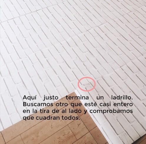 colocar papel pintado efecto ladrillo