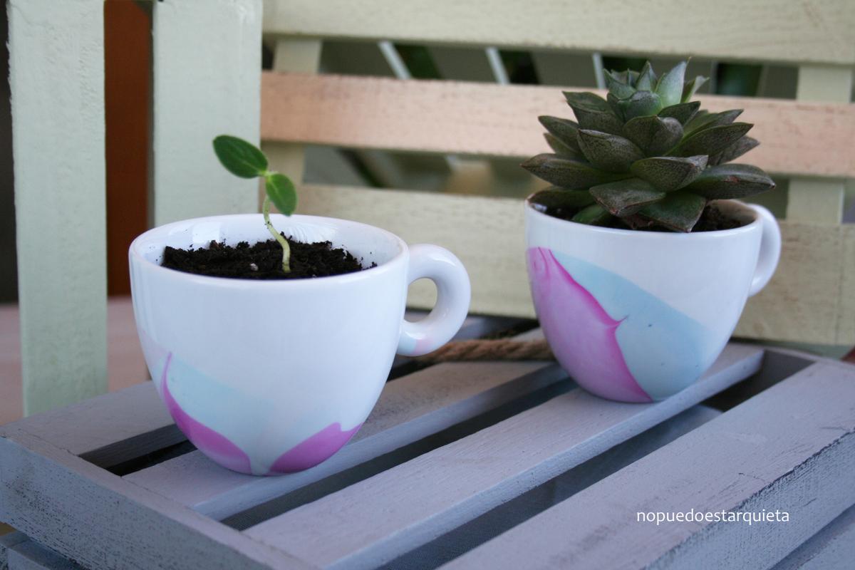 Marmoleado con pintauñas. Decorar tazas. Maceteros.