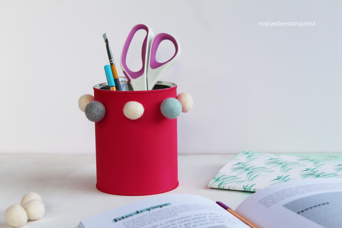 Hacer un portalápices decorando una lata. Niños. Diy