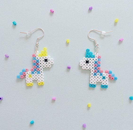 Bubble-Gum Unicorn Hama Perlen Ohrringe von GeekGirlWorkshop: 