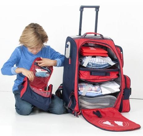 espacio interior maleta de viaje para niños