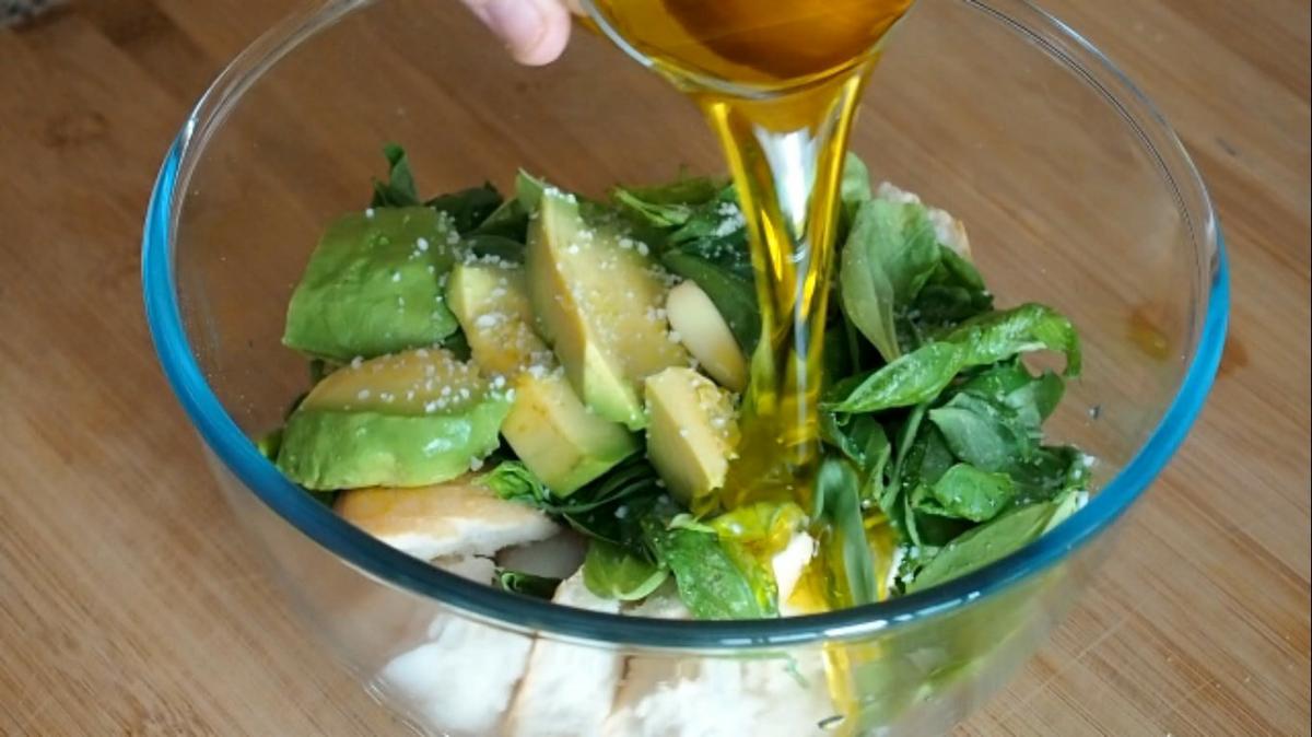 salmorejo de albahaca paso a paso