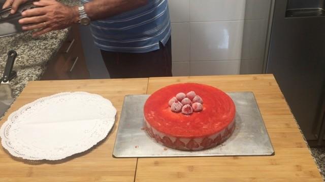 Así queda la Tarta semifría de fresas