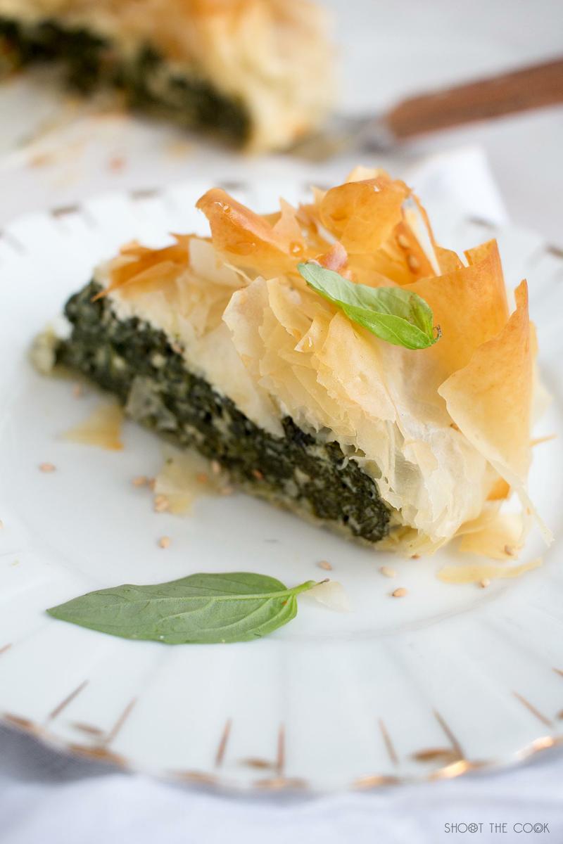 pastel de espinacas y queso feta griego