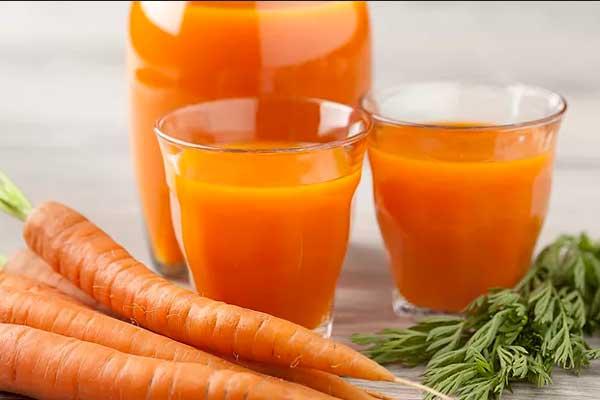 jugo de papa y zanahoria para la gastritis