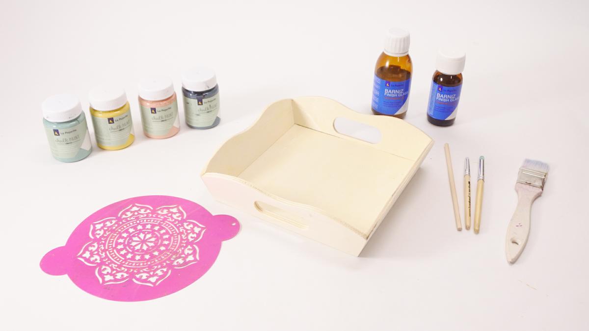 DIY BANDEJA CHALK PAINT FINISH GLASS.00_00_07_26.Imagen fija003