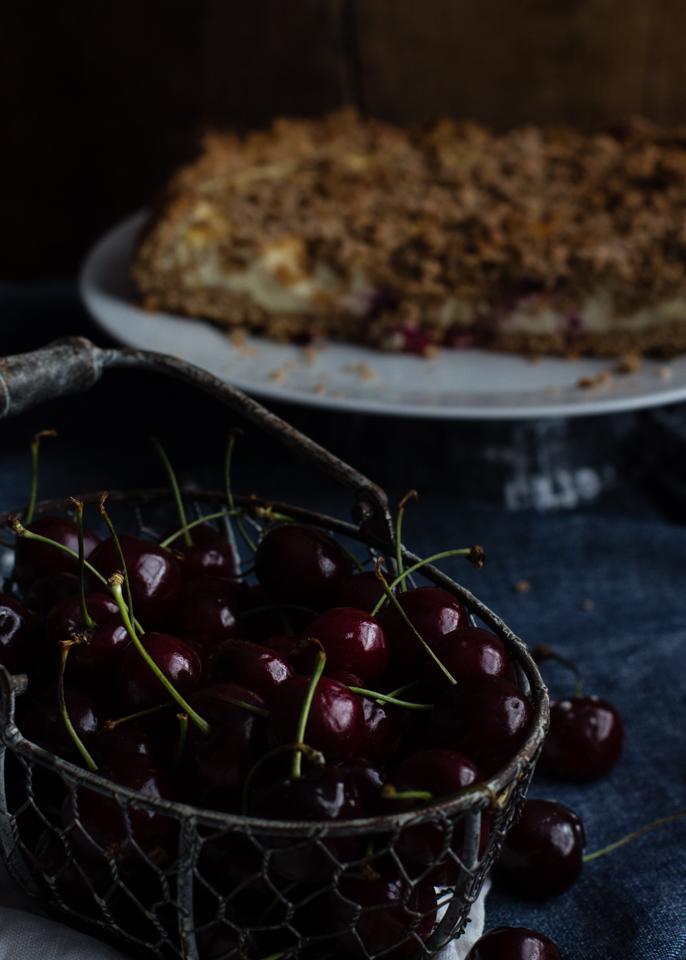 crumble-de-queso-y-cerezas