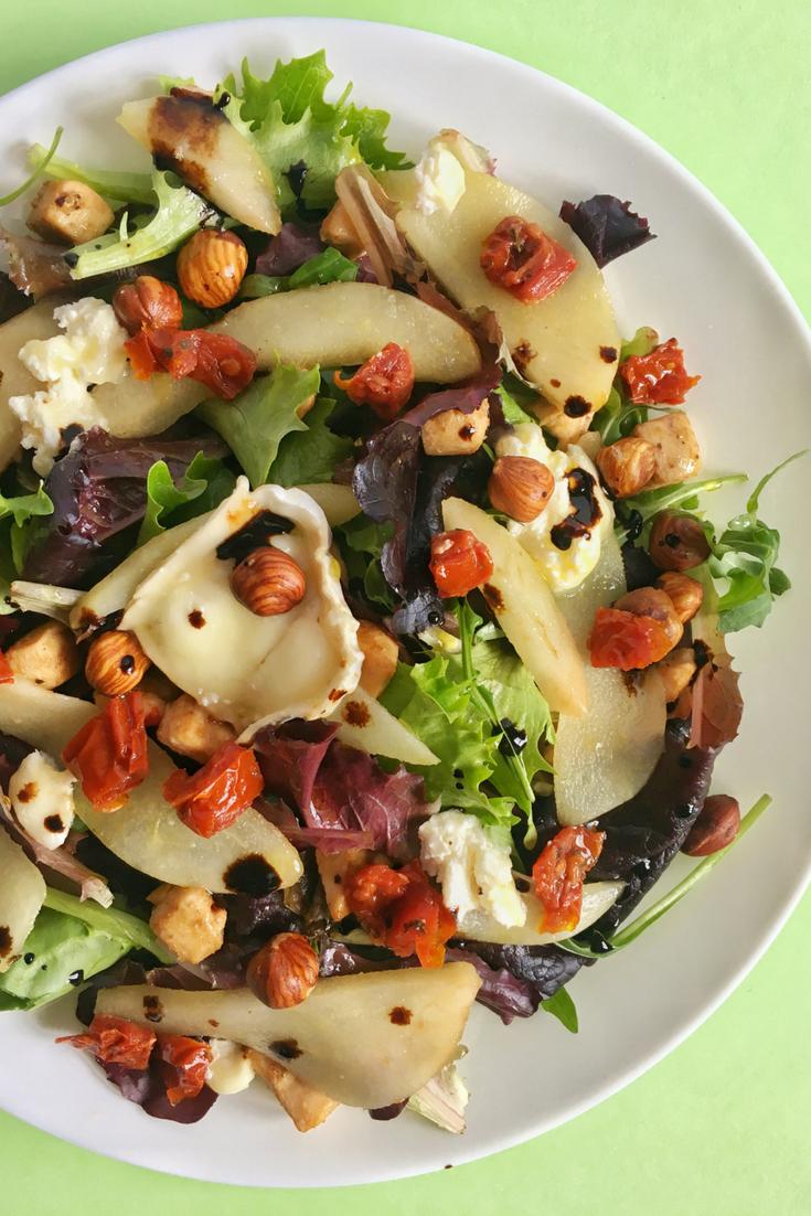 ensalada con pera y queso de cabra paso a paso
