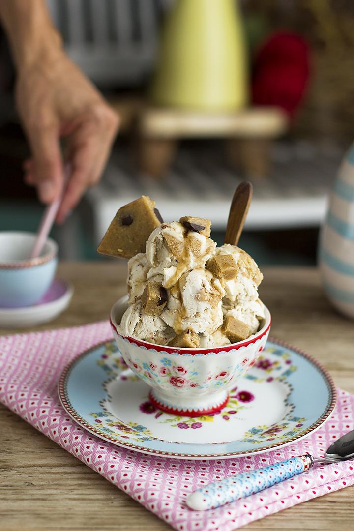 Helado de Cookie Dought saludable fácil y sencillo