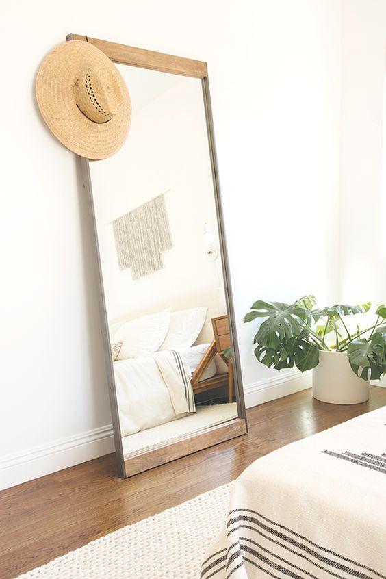 decoración de verano y sombreros de paja