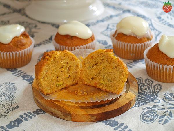 Magdalenas de zanahoria y pistacho 