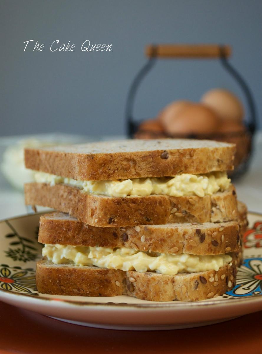 Sándwich inglés de mostaza y huevo 