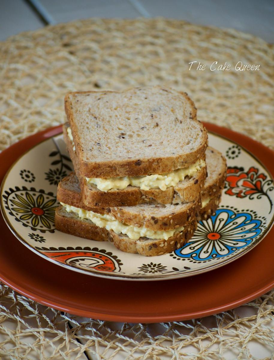 Sándwich inglés de mostaza y huevo 