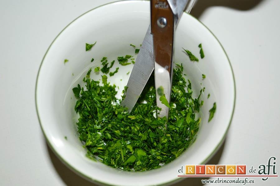 Ternera gallega con puré de papas al pimentón, picarlas muy finitas con unas tijeras