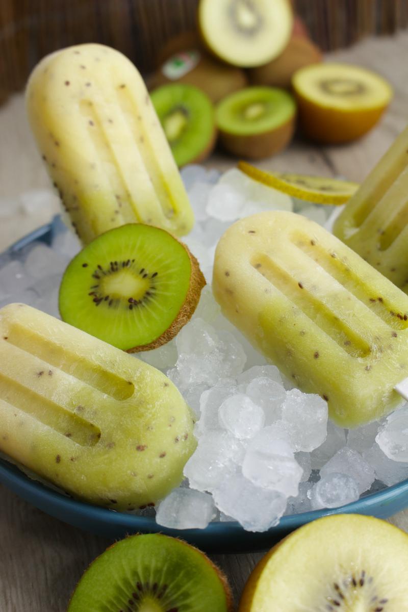 Polos de kiwi sin azúcar y sin lactosa