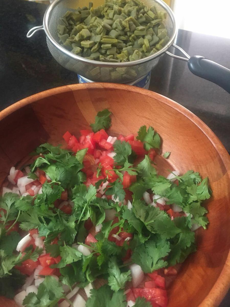 Ensalada de Nopal. Cocina Mexicana