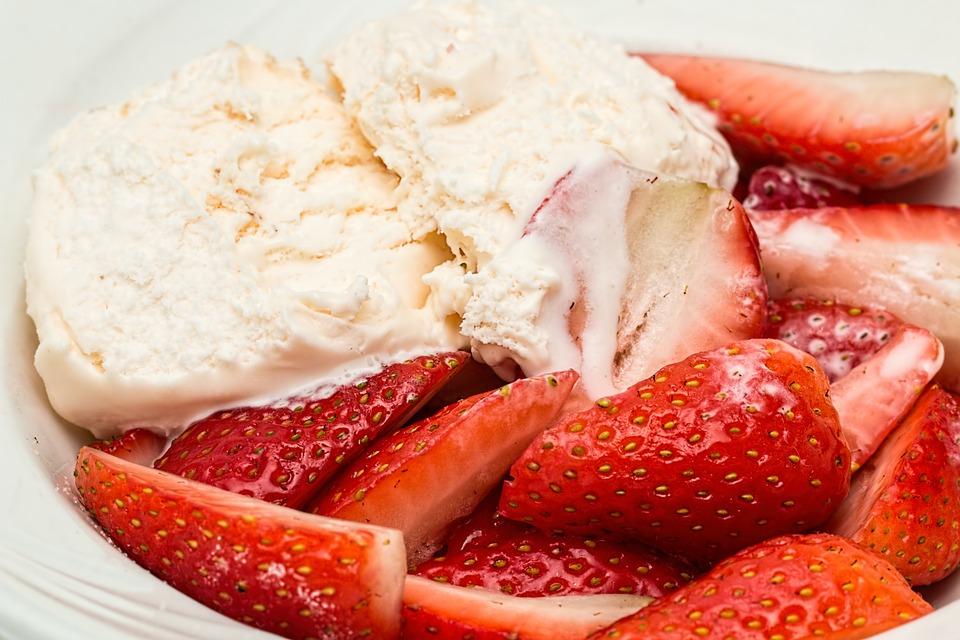 fresas con nata (crema de leche)1