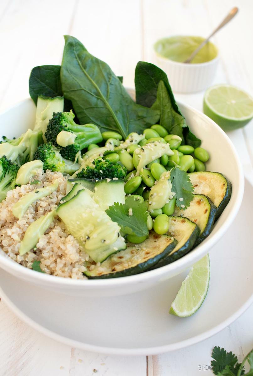 buddha bowl vegano con quinoa