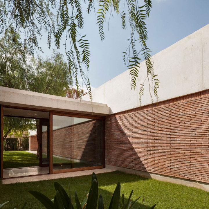 Casa-IV-de-Mesura-patio