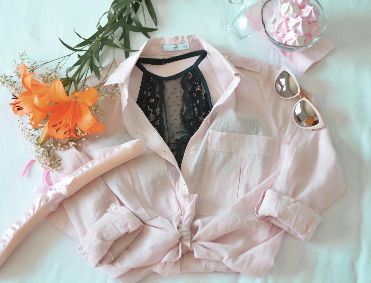 Camisa y sujetador negro