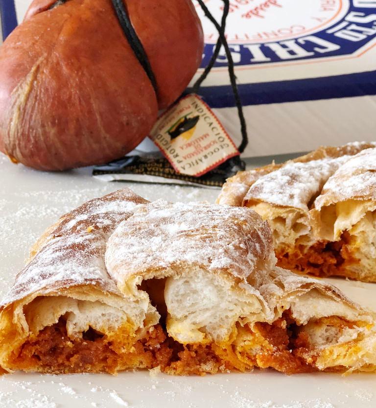 Ensaimada de sobrasada