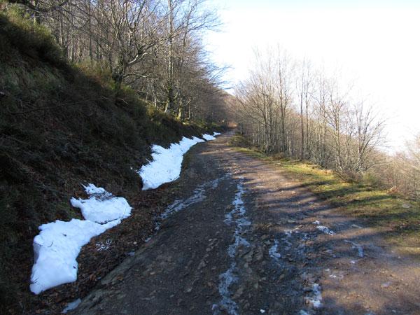 El invierno queda atrás, pese a que a veces la nieve quiera resistirse a ello