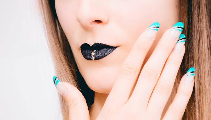 tendencias en uñas de gel