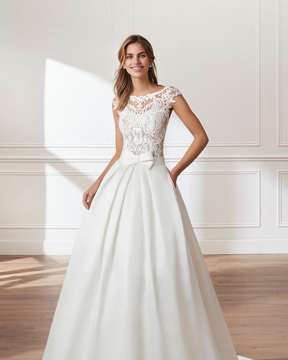 hacer clic medida Admitir Vestidos de novia de la nueva colección de Luna Novias 2019 | Bodas