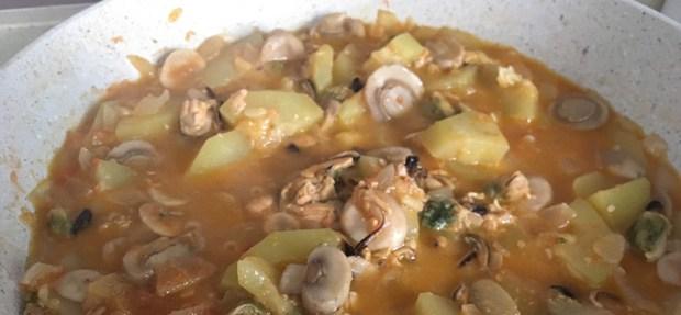 añadimos el agua a las verduras