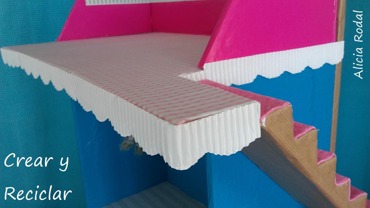 Centro comercial para muñecas DIY con reciclaje