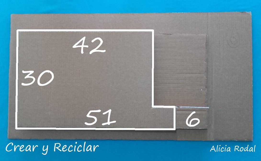 Centro comercial para muñecas DIY con reciclaje