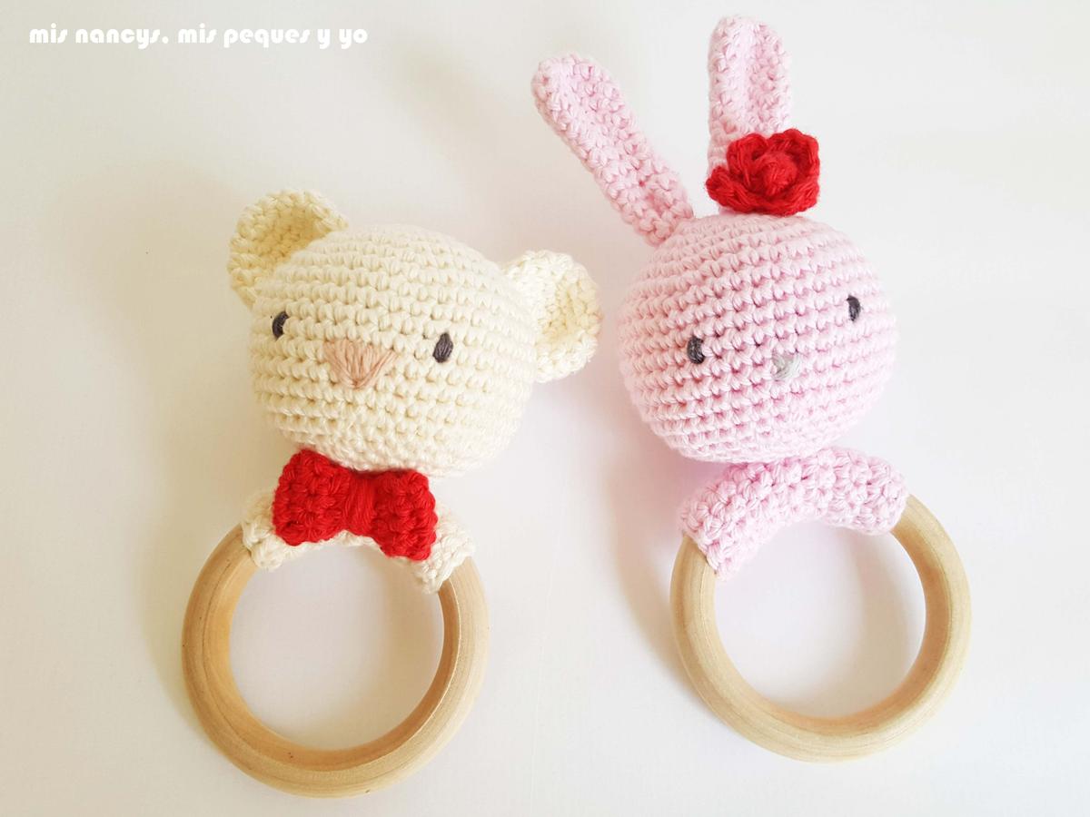 mis nancys, mis peques y yo, sonajero mordedor amigurumi osito y conejita, patrón gratis, pareja de animalitos