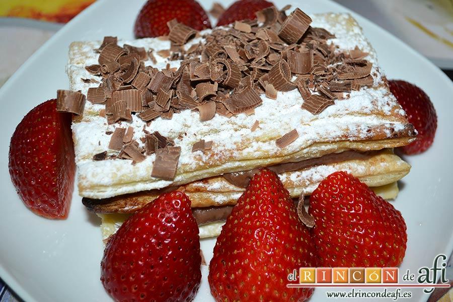 Milhojas de hojaldre con chocolate, sugerencia de presentación