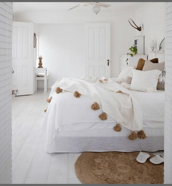 puertas-de-interior-de-madera-lacada-blanca