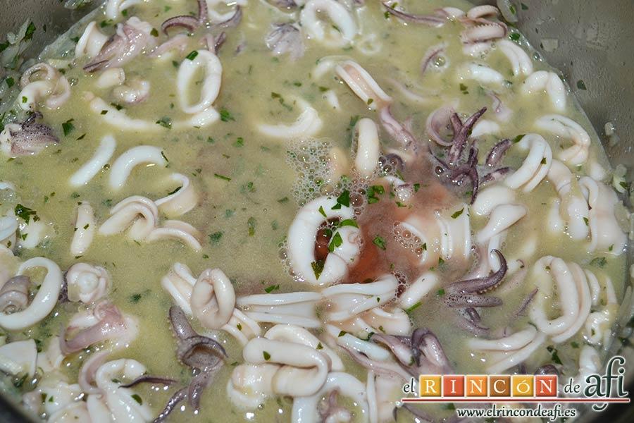 Chipirones en salsa picante, agregarlo a la fritura