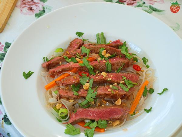 Receta Ensalada tailandesa de fideos y ternera HortoGourmet