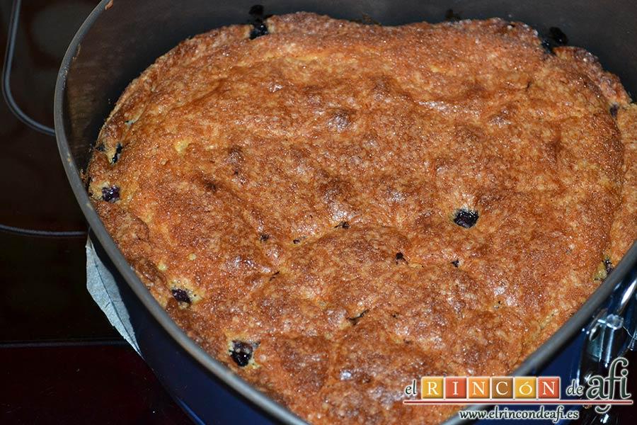 Tarta americana de arándanos, hornear hasta que salga limpio el palito