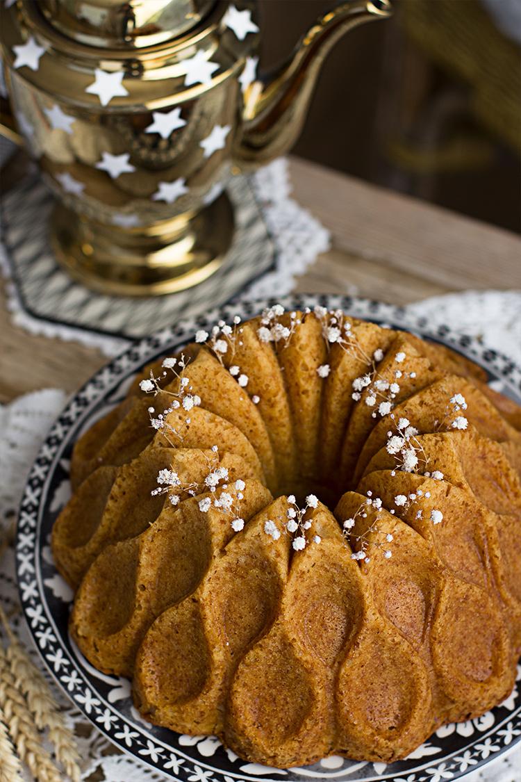 Bizcocho de caramelo fácil en bundt cake de Nordic Ware