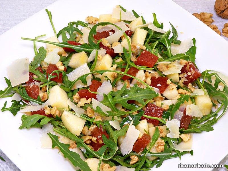 Ensalada de rucula y manzana con vinagreta de miel