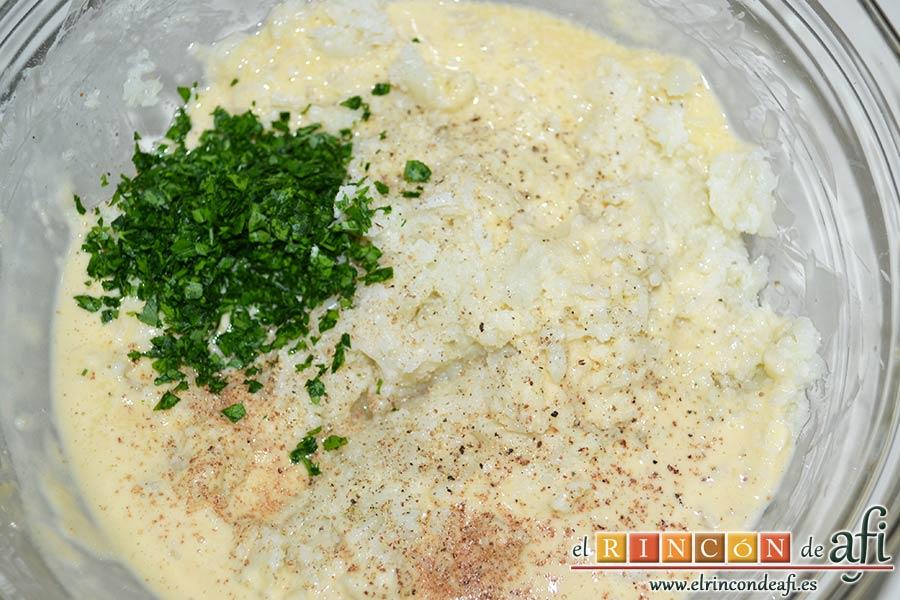 Delicias de coliflor, añadir el perejil picado