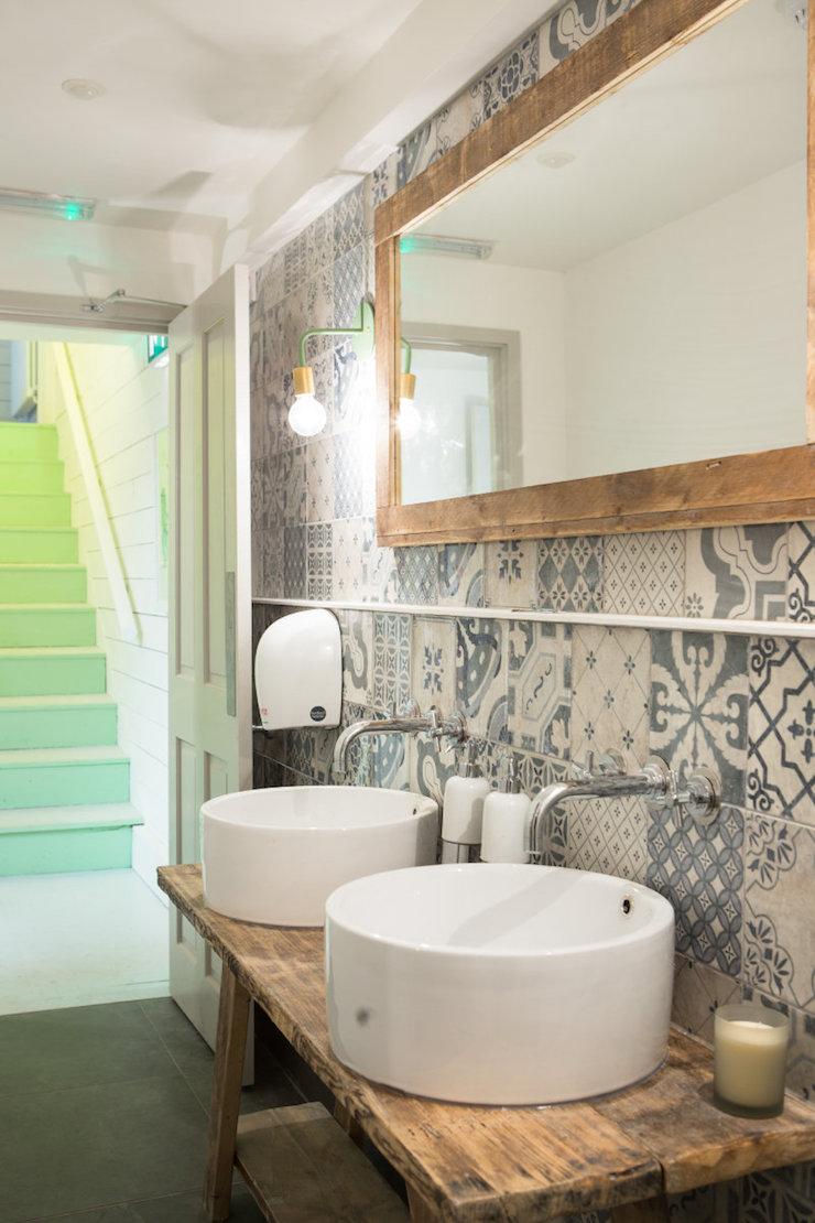 Claves para revestir tu baño con baldosas hidráulicas