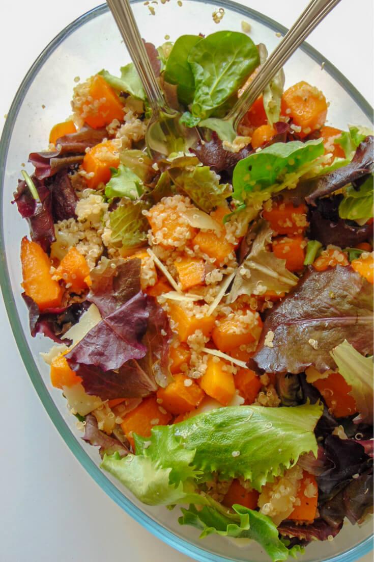 ensalada de quinoa y calabaza asada con parmesano