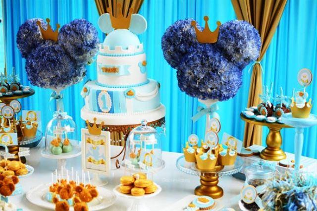 candy bar cake de principe mickey mouse