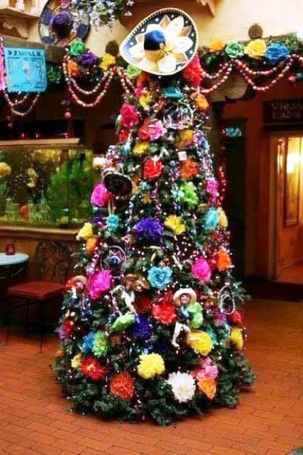Ideas de árboles de navidad con decoración mexicana 