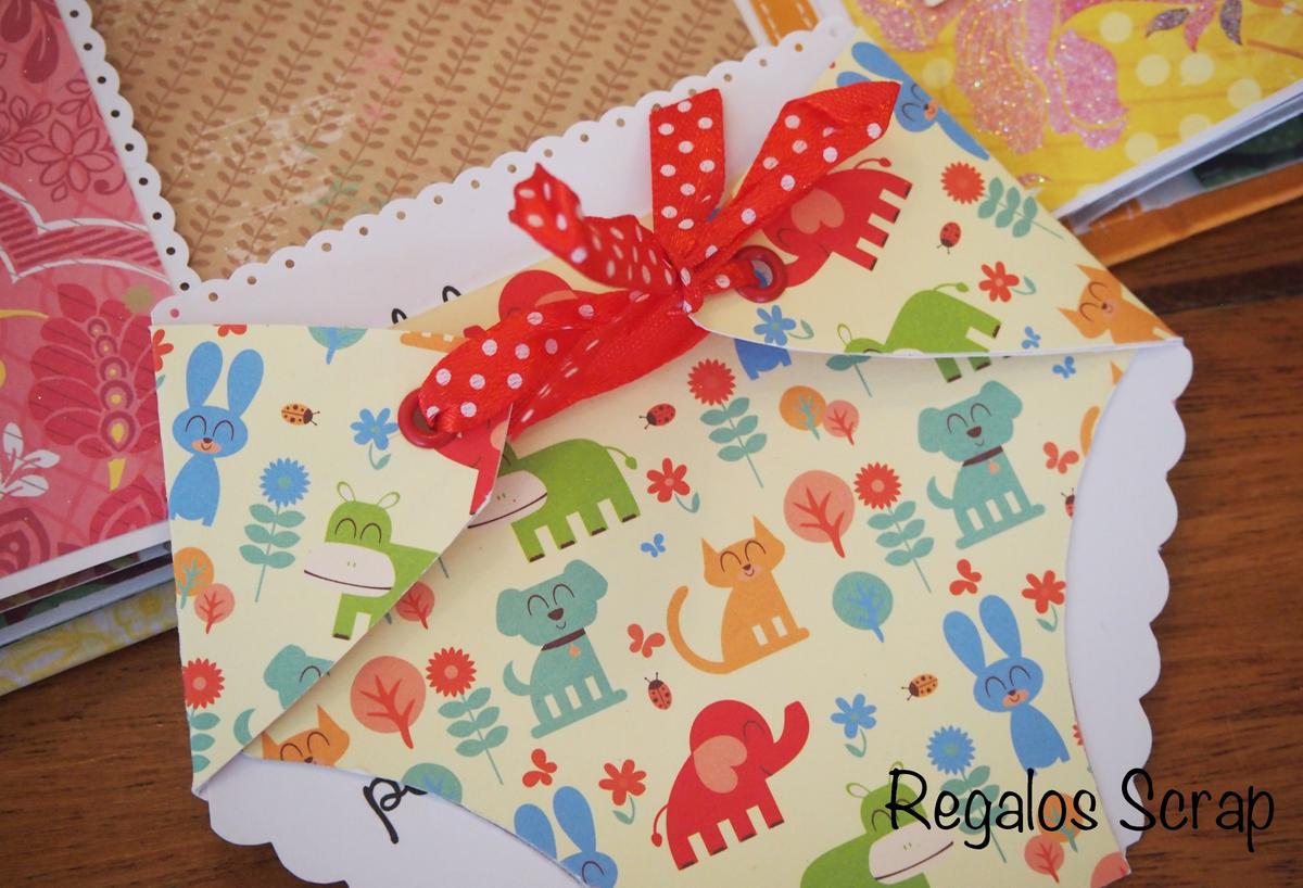 Detalles del libro hecho a mano. Pañal de papel